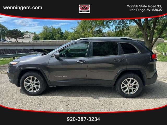 2017 Jeep Cherokee Latitude 4x4 for sale in Iron Ridge, WI
