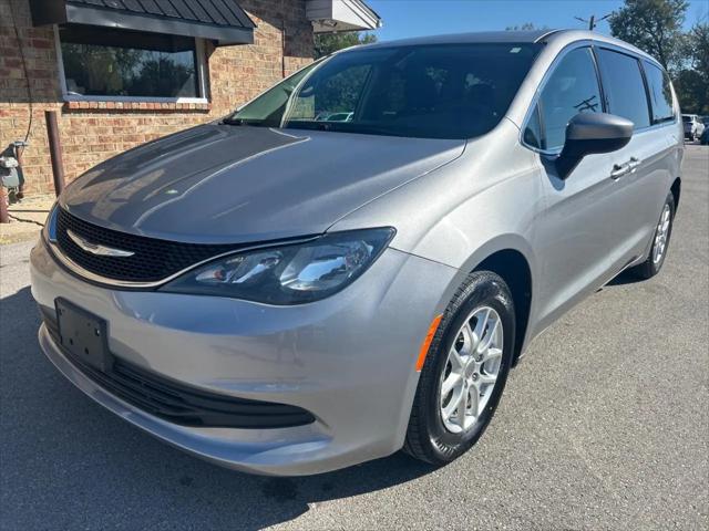 2017 Chrysler Pacifica Touring for sale in Kansas City, KS