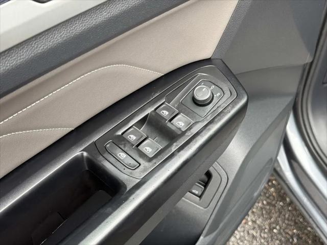 2021 Volkswagen Atlas 3.6L V6 SE w/Technology R-Line