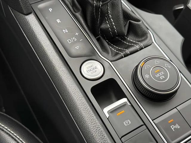 2021 Volkswagen Atlas 3.6L V6 SE w/Technology R-Line