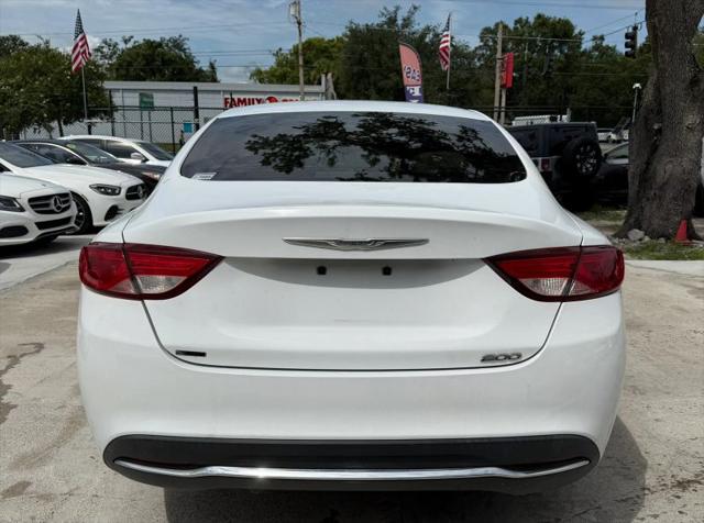 2015 Chrysler 200 Limited