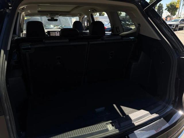 2025 Volkswagen Atlas 2.0T SEL Premium R-Line
