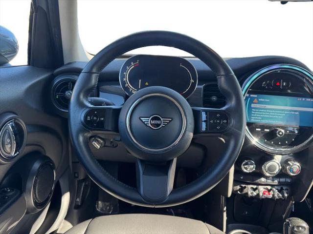 2022 MINI Hardtop Cooper