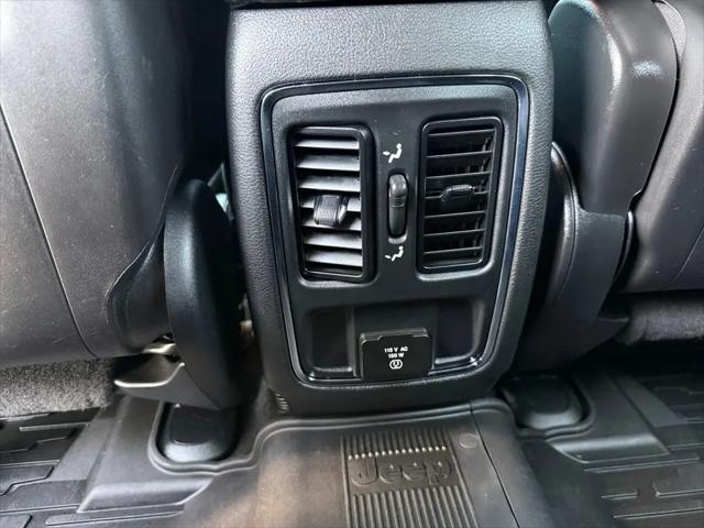 2021 Jeep Grand Cherokee Laredo X 4x4