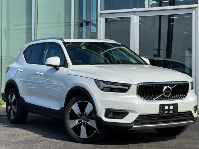 2022 Volvo XC40 T5 Momentum for sale in Schererville, IN