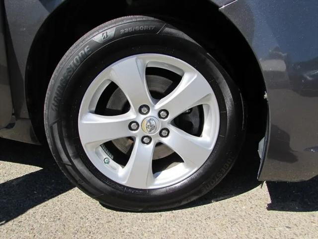 2012 Toyota Sienna LE V6 8 Passenger