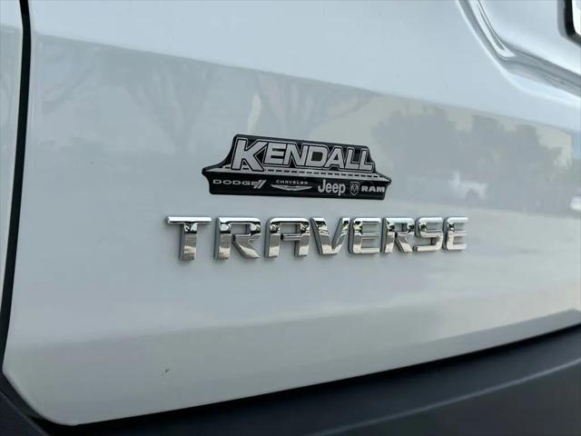 2021 Chevrolet Traverse LS