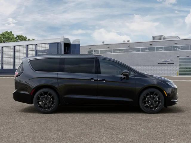 2027 Chrysler Pacifica Limited AWD