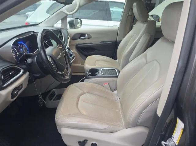 2021 Chrysler Pacifica Touring L