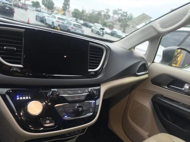 2021 Chrysler Pacifica Touring L
