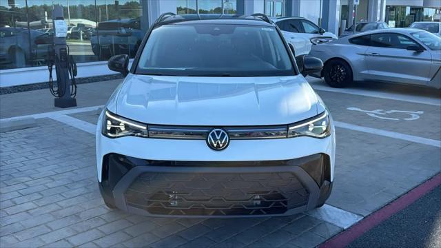 2027 Volkswagen Taos SE Black