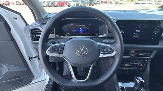 2027 Volkswagen Taos SE Black
