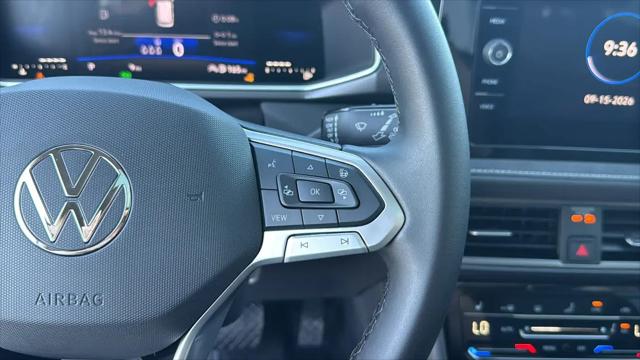 2027 Volkswagen Taos SE Black