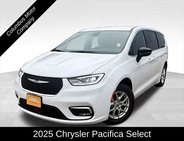 2025 Chrysler Pacifica Select for sale in Columbus, NE
