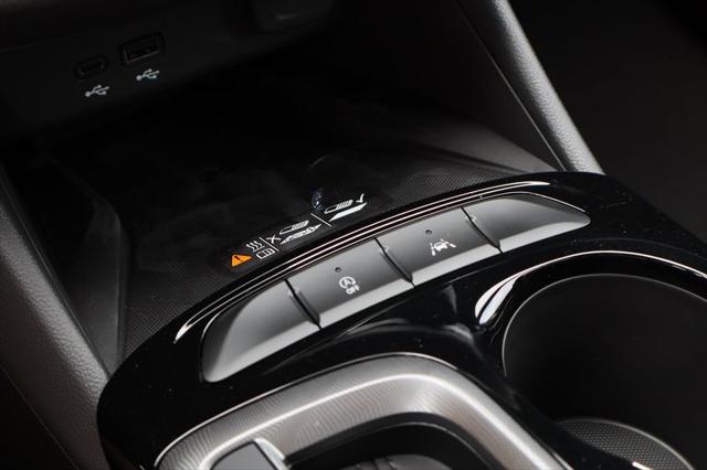 2026 Buick NV Sport Touring FWD