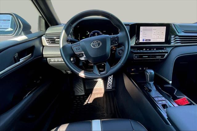 Certified Used 2025 Heavy Metal Toyota SE image 39