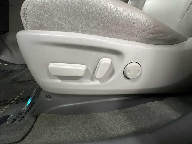 2015 Toyota Sienna XLE 8 Passenger