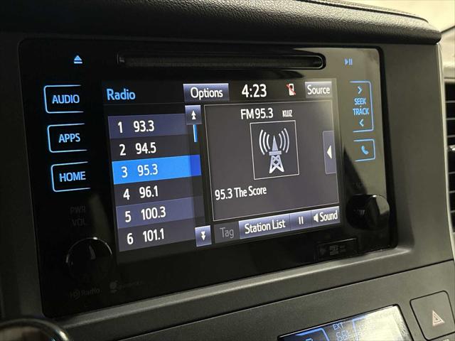 2015 Toyota Sienna XLE 8 Passenger