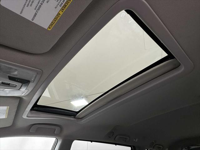2015 Toyota Sienna XLE 8 Passenger