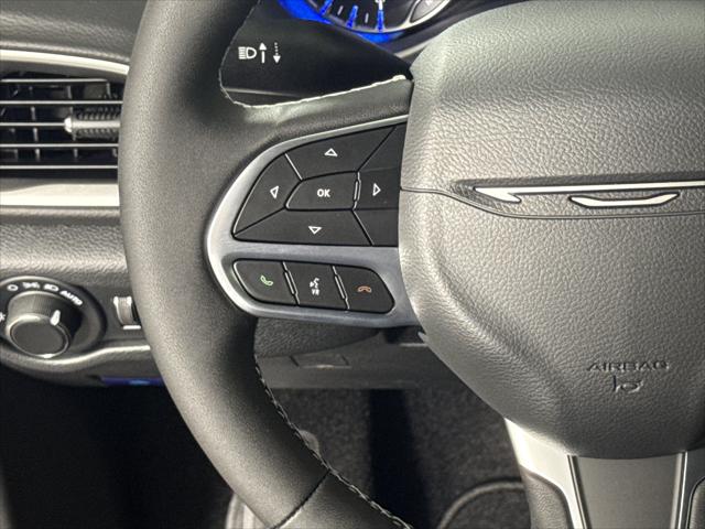 2027 Chrysler Pacifica LX