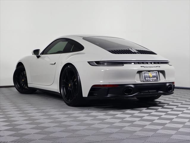 2022 Porsche 911 Carrera 4 GTS