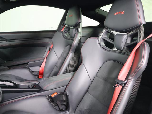 2022 Porsche 911 Carrera 4 GTS