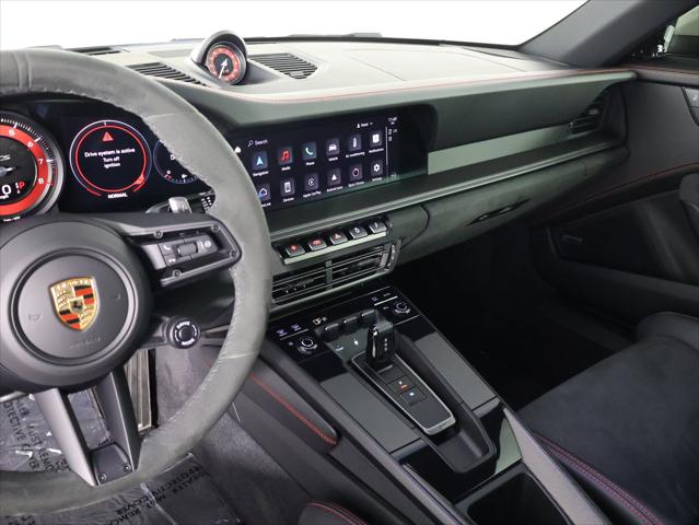 2022 Porsche 911 Carrera 4 GTS