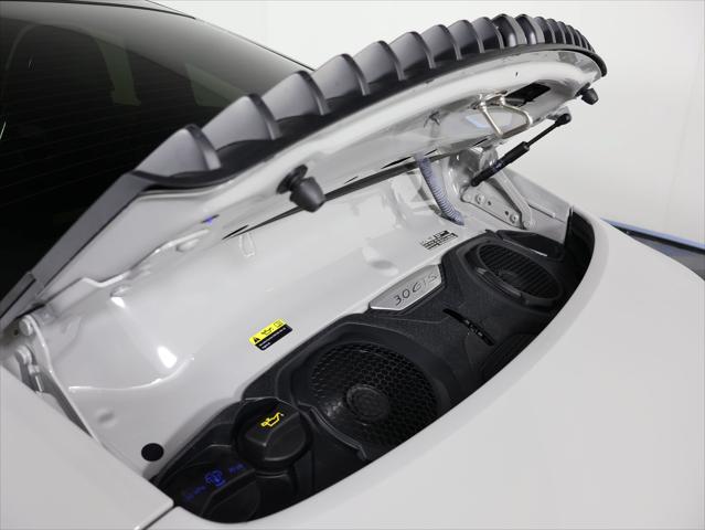2022 Porsche 911 Carrera 4 GTS