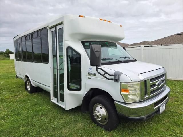 2012 Ford E-350 Cutaway Base