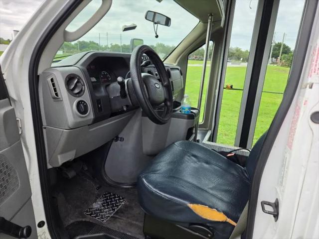 2012 Ford E-350 Cutaway Base