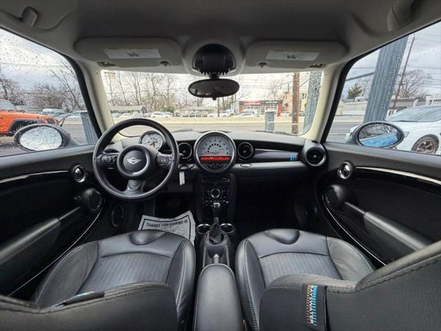 2012 MINI Cooper Cooper
