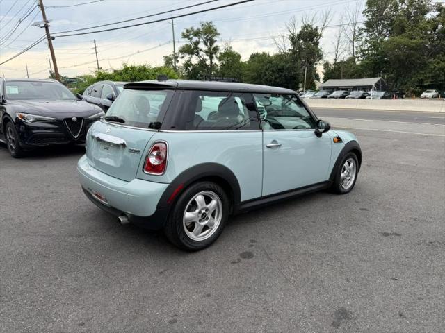 2011 MINI Cooper Cooper