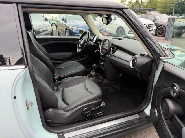 2011 MINI Cooper Cooper