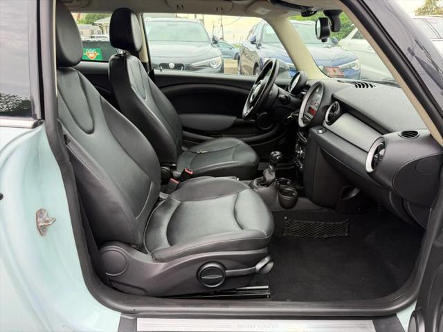2011 MINI Cooper Cooper