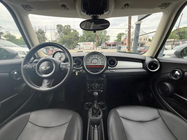 2011 MINI Cooper Cooper