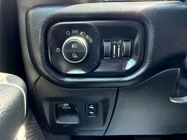 2019 Ram 1500 Big Horn/Lone Star Crew Cab 4x4 57 Box