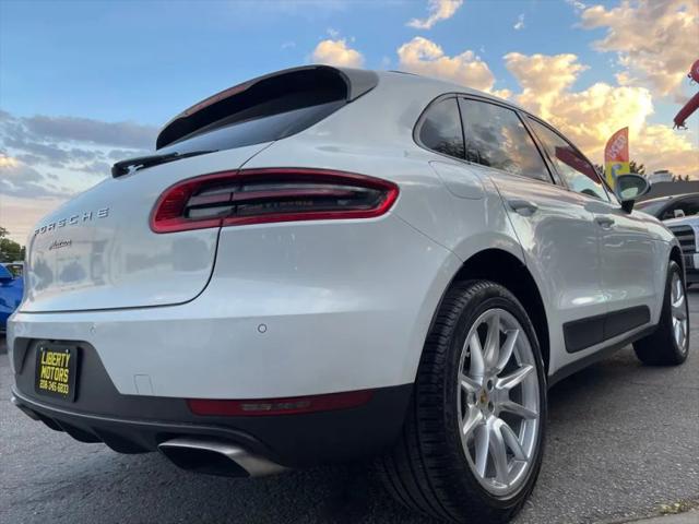 2017 Porsche Macan Base