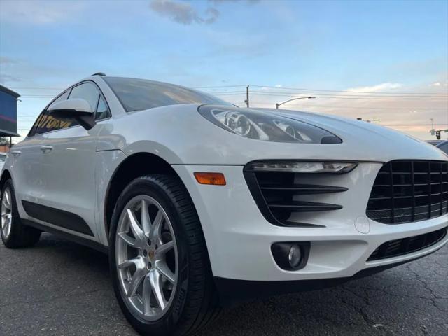 2017 Porsche Macan Base