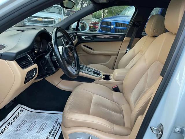 2017 Porsche Macan Base