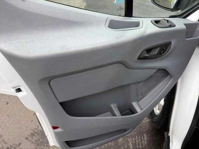 2018 Ford Transit XLT