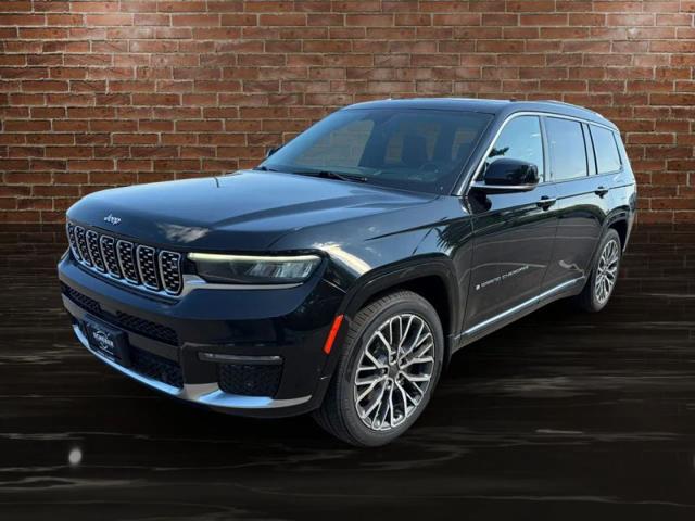 2021 Jeep Grand Cherokee Summit Reserve 4x4 for sale in Princeton, MN