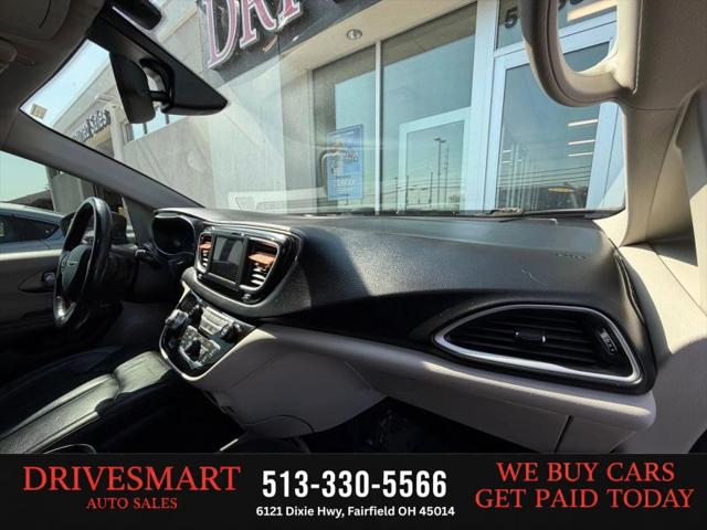 2020 Chrysler Pacifica Touring L for sale near Fairfield, OH