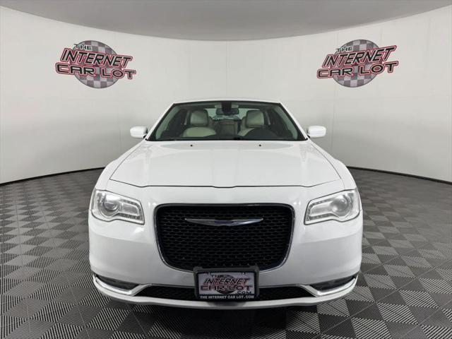 2017 Chrysler 300 Limited AWD