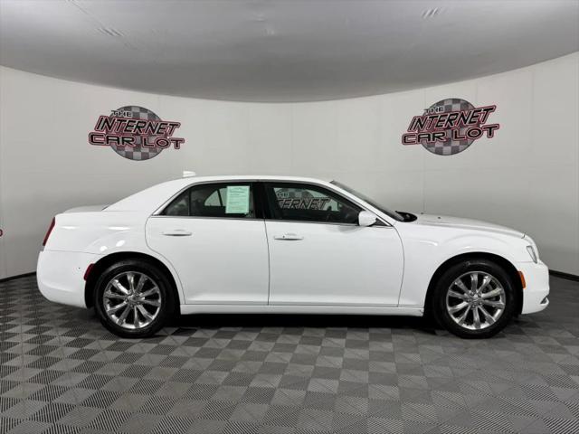 2017 Chrysler 300 Limited AWD