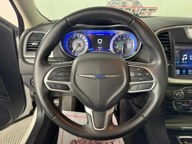 2017 Chrysler 300 Limited AWD