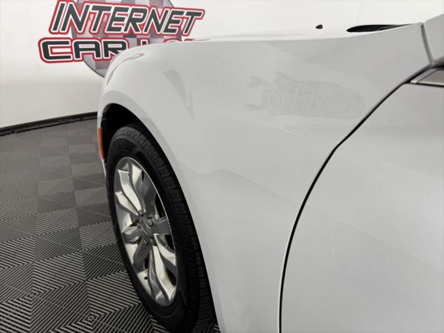 2017 Chrysler 300 Limited AWD