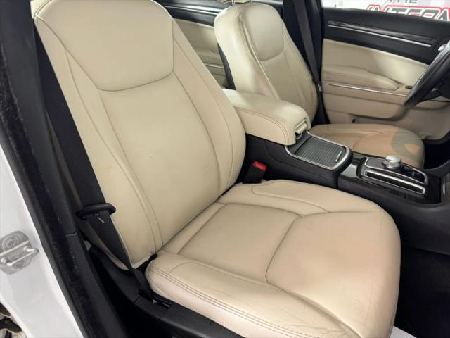 2017 Chrysler 300 Limited AWD