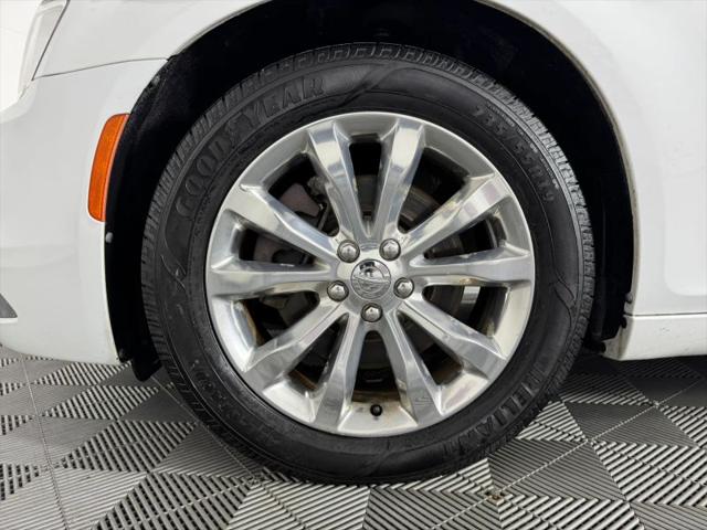 2017 Chrysler 300 Limited AWD