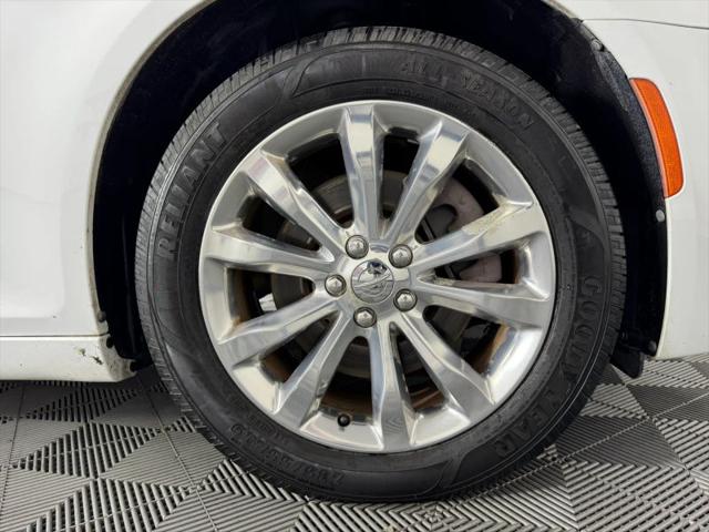 2017 Chrysler 300 Limited AWD