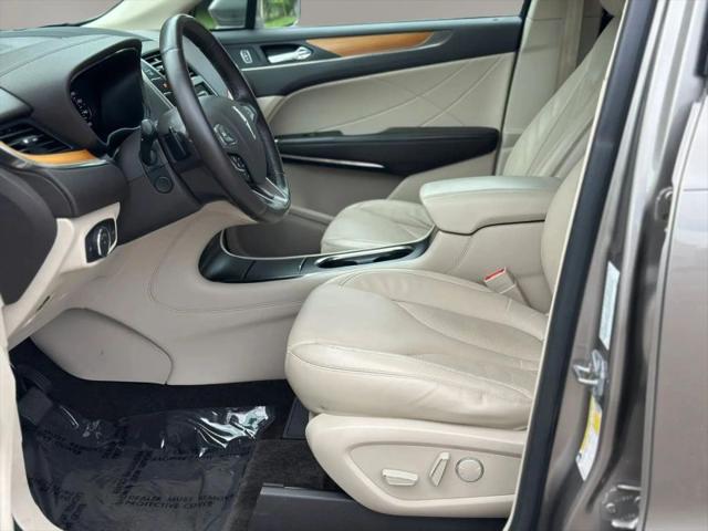 2017 Lincoln MKC Select